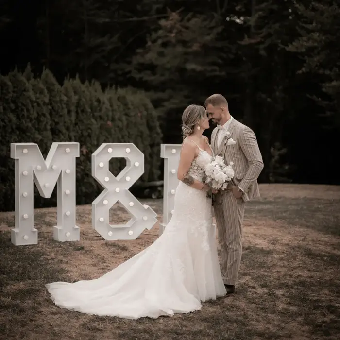 Fotobox Baden, Fotobox Aargau, Fotobox Zürich, Fotobox Basel, Fotobox Solothurn, Fotobox mieten, Fotobox Hochzeit, SnapBox, Hochzeitsdeko Baden, Hochzeitsdeko Aargau, Hochzeitsdeko Zürich, Hochzeitsdeko Basel, Hochzeitsdeko Solothurn, Hochzeitsdeko mieten, LOVE Letters, LOVE Letters mieten, Rosenherz, Rosenherz Hochzeit, Rückwand Hochzeit, Hochzeitsfotospot, Hochzeit Deko