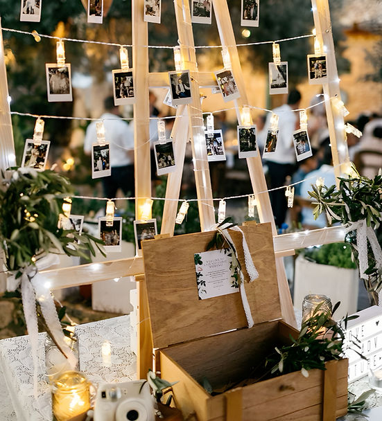 Fotobox Baden, Fotobox Aargau, Fotobox Zürich, Fotobox Basel, Fotobox Solothurn, Fotobox mieten, Fotobox Hochzeit, SnapBox, Hochzeitsdeko Baden, Hochzeitsdeko Aargau, Hochzeitsdeko Zürich, Hochzeitsdeko Basel, Hochzeitsdeko Solothurn, Hochzeitsdeko mieten, LOVE Letters, LOVE Letters mieten, Rosenherz, Rosenherz Hochzeit, Rückwand Hochzeit, Hochzeitsfotospot, Hochzeit Deko