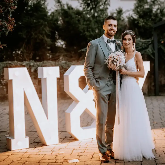 Fotobox Baden, Fotobox Aargau, Fotobox Zürich, Fotobox Basel, Fotobox Solothurn, Fotobox mieten, Fotobox Hochzeit, SnapBox, Hochzeitsdeko Baden, Hochzeitsdeko Aargau, Hochzeitsdeko Zürich, Hochzeitsdeko Basel, Hochzeitsdeko Solothurn, Hochzeitsdeko mieten, LOVE Letters, LOVE Letters mieten, Rosenherz, Rosenherz Hochzeit, Rückwand Hochzeit, Hochzeitsfotospot, Hochzeit Deko