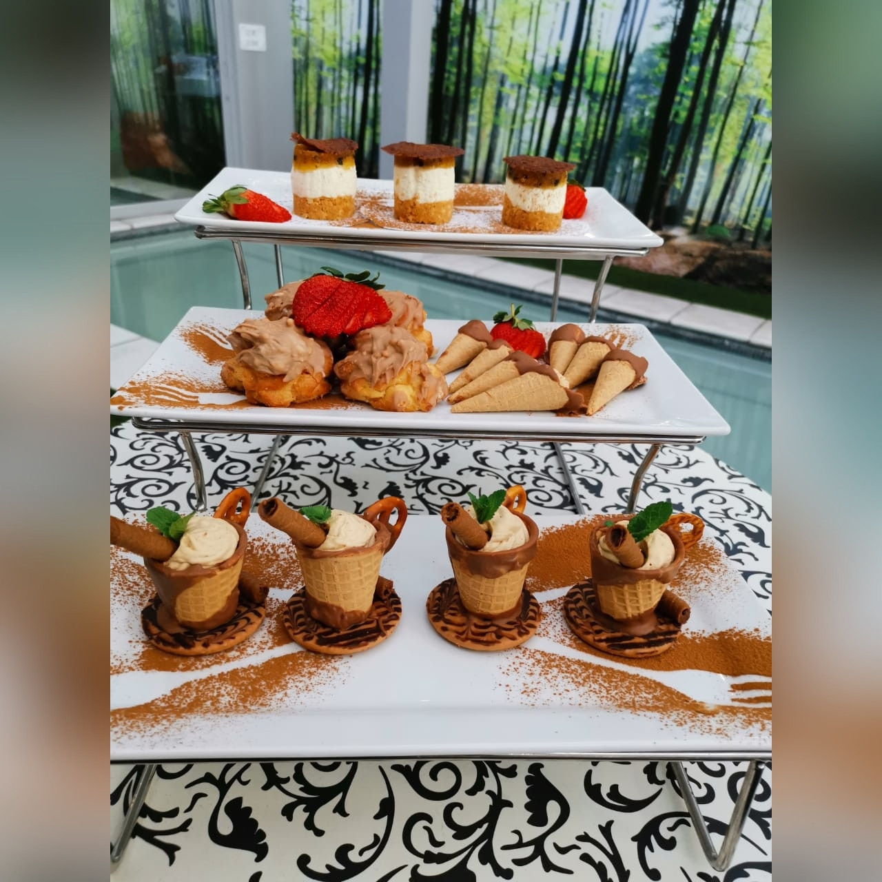 Come and Dine with us!