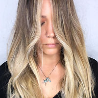 Summa is around the corner and boy is everyone going light !!! So jelly !!!!!! #blondeshav