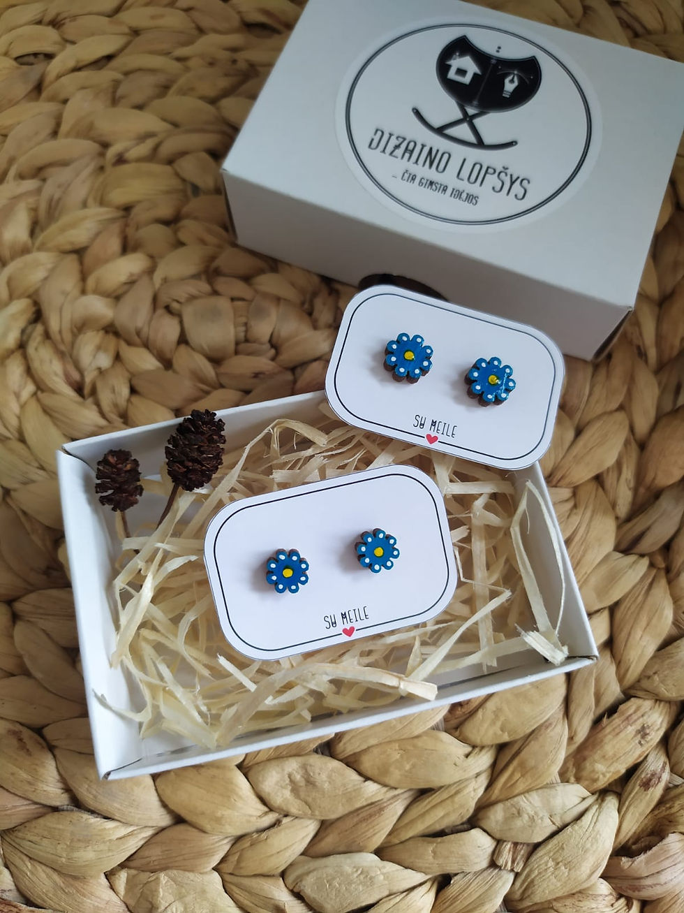 Wooden earrings "Hepatica"