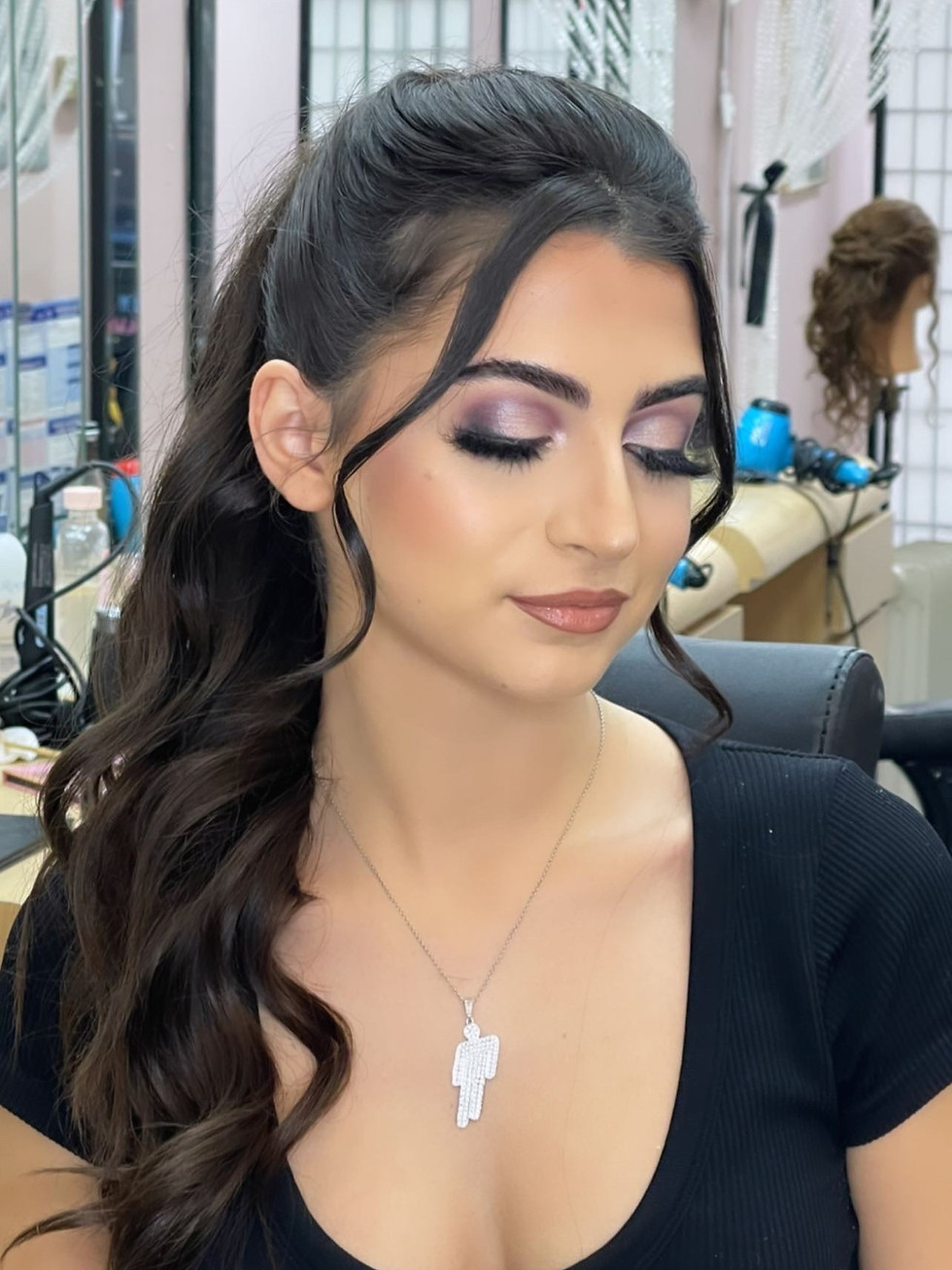 Thumbnail: Party False Lashes