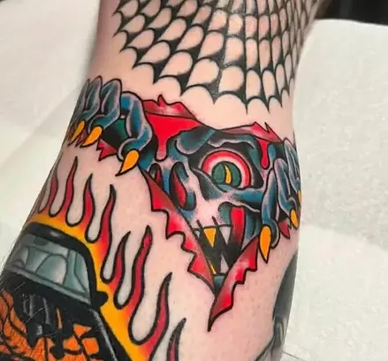 Tatoueur spécialiste en old school.webp