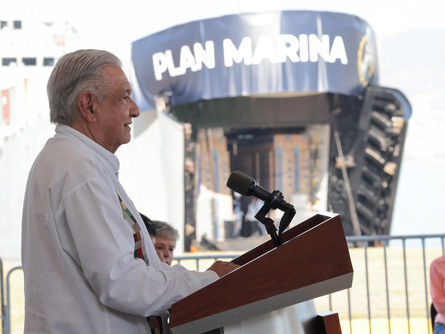 Presidente constata arribo a Acapulco de enseres domésticos provenientes de China; más de 190 mil paquetes han sido entregados a familias afectadas