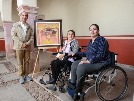 Reconoce Pepe Saldívar a artista zacatecana Victoria Hernández