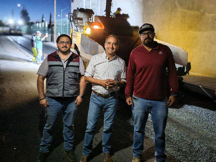 Supervisa Pepe Saldívar pavimentación en acceso a UNEME de oncología en Guadalupe