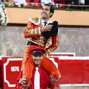 San Román sale a hombros en Zacatecas