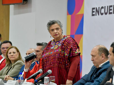 PRI cierra filas en torno a Beatriz Paredes