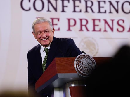 Presidente presentará iniciativas de reforma el 5 de febrero; mejorar pensiones no se relaciona con Afores, aclara