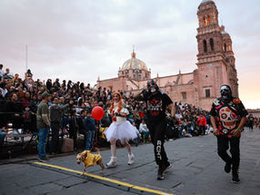 Con más de 600 participantes, se lleva a cabo Lonjalloween 2025, donde la muerte también corre