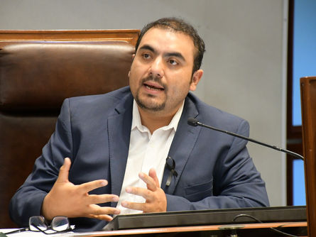 Denuncia González Romo tráfico de influencias en la Legislatura