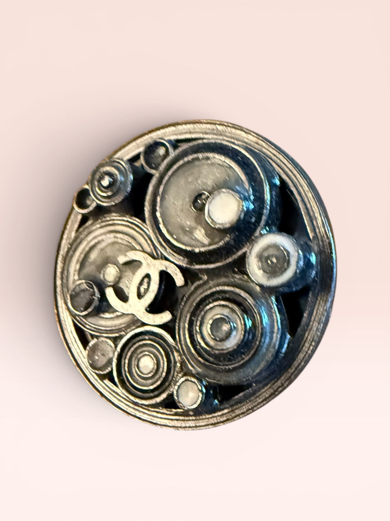Broche