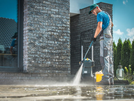 Choosing the Right Pressure Washing Company: Your Guide to Quality Service