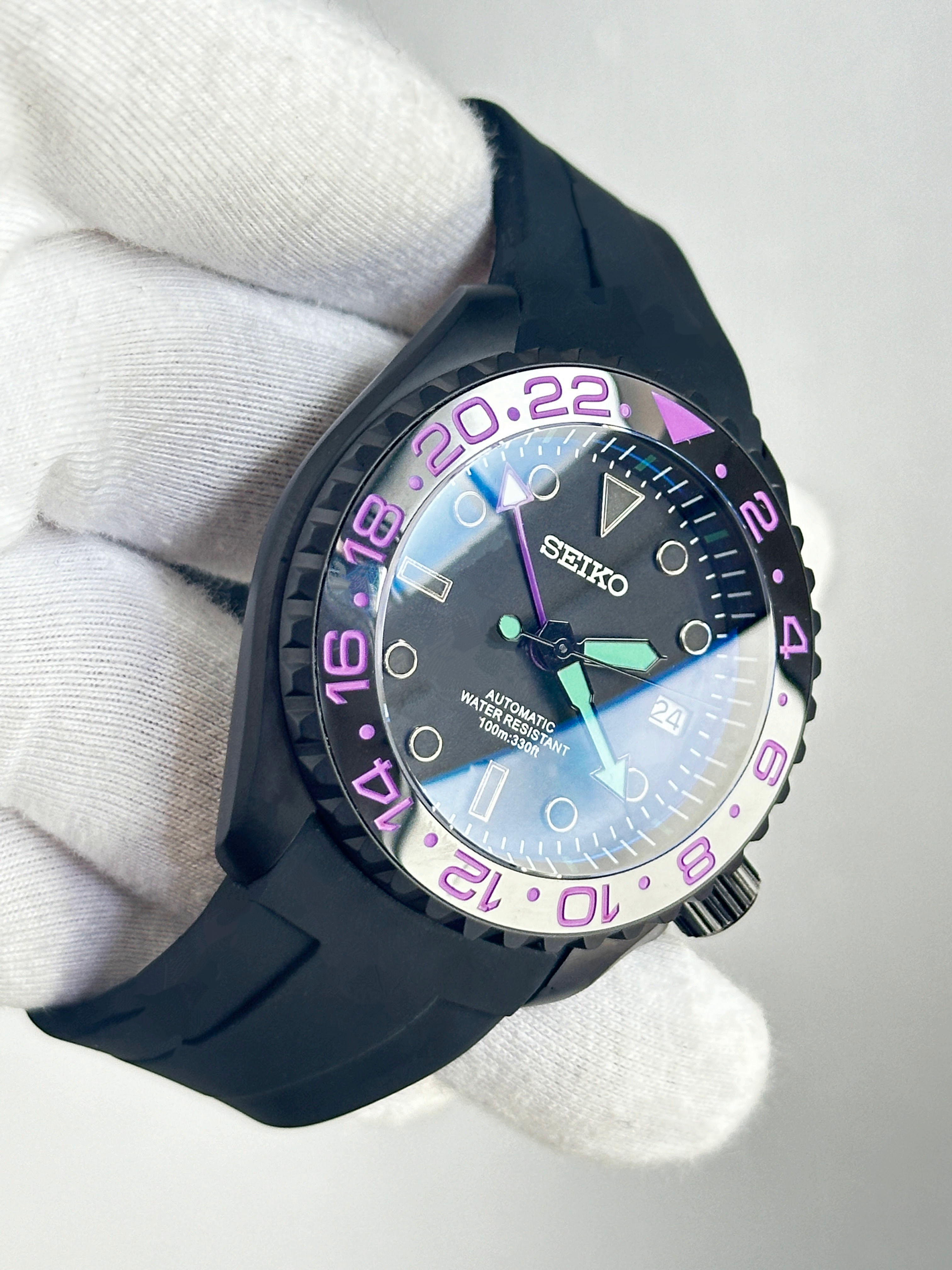 CUSTOM SEIKO MOD BLACK PURPLE WATCH  - STEALTH PURPLE