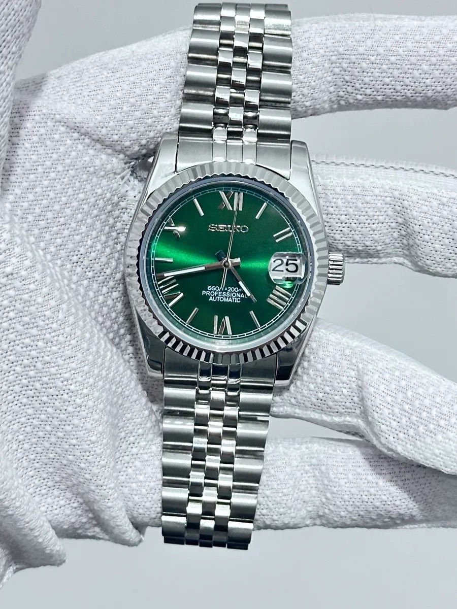 SEIKO CUSTOM MOD - ROMAN DIAL SUNBURST WATCH - GREEN