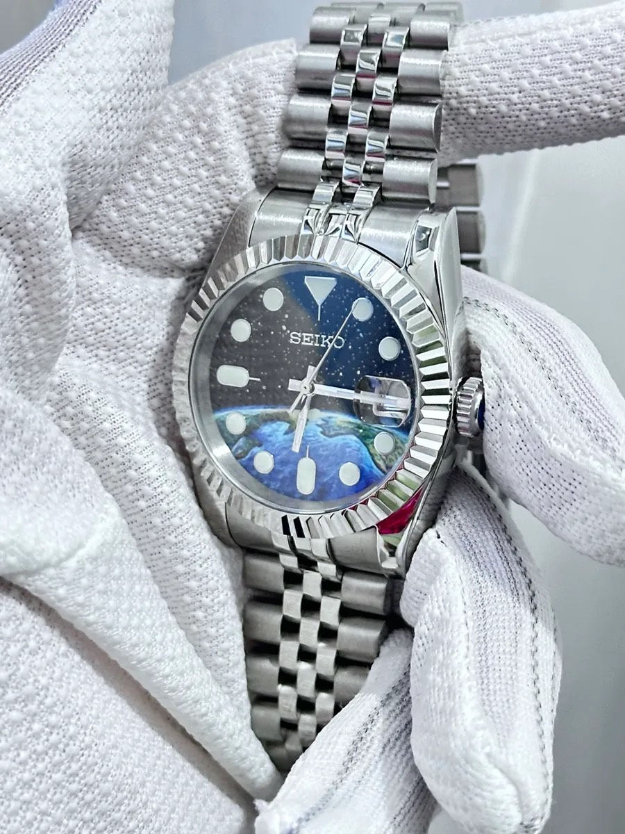 Thumbnail: SEIKO CUSTOM MOD - CUSTOM DATE SILVER WATCH - EARTH VIEW