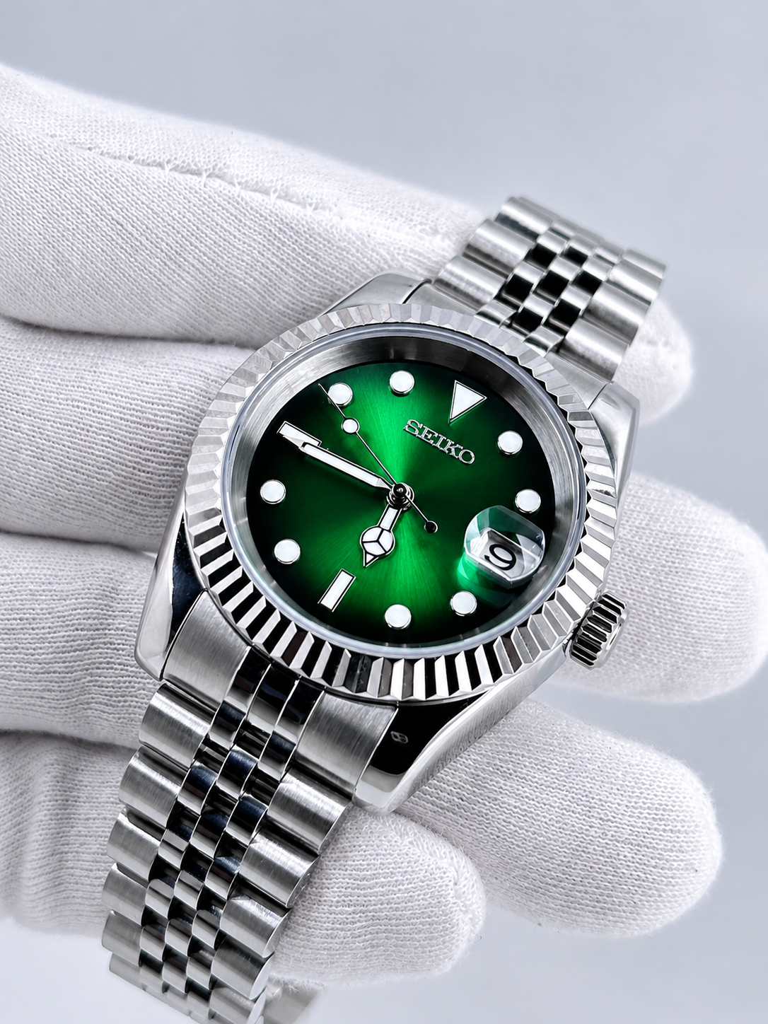 CUSTOM SEIKO MOD GREEN WATCH NH35 - VERDANT GREEN