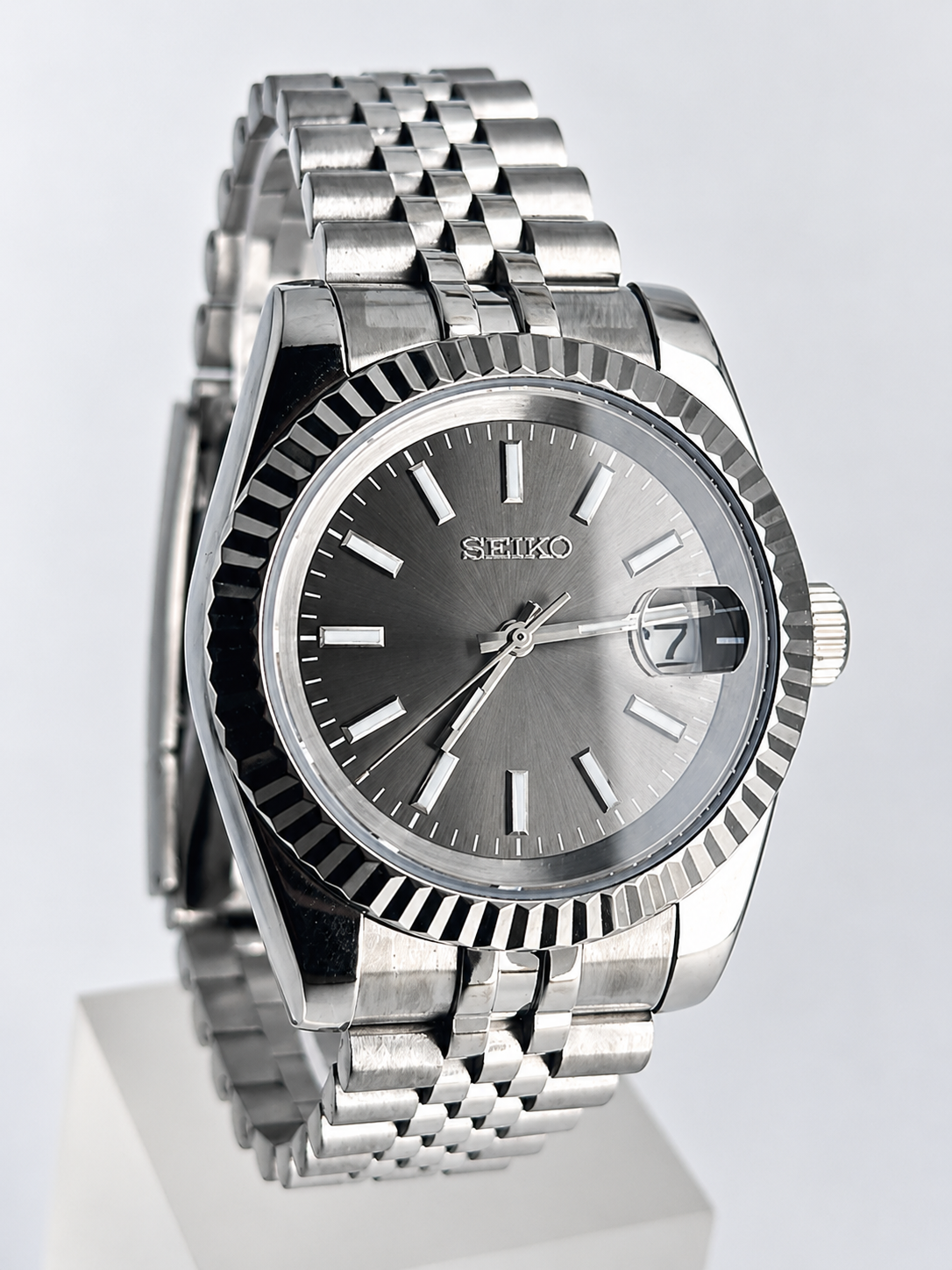 SEIKO MOD - CUSTOM LUMINOUS BLUE WATCH - IRON GREY