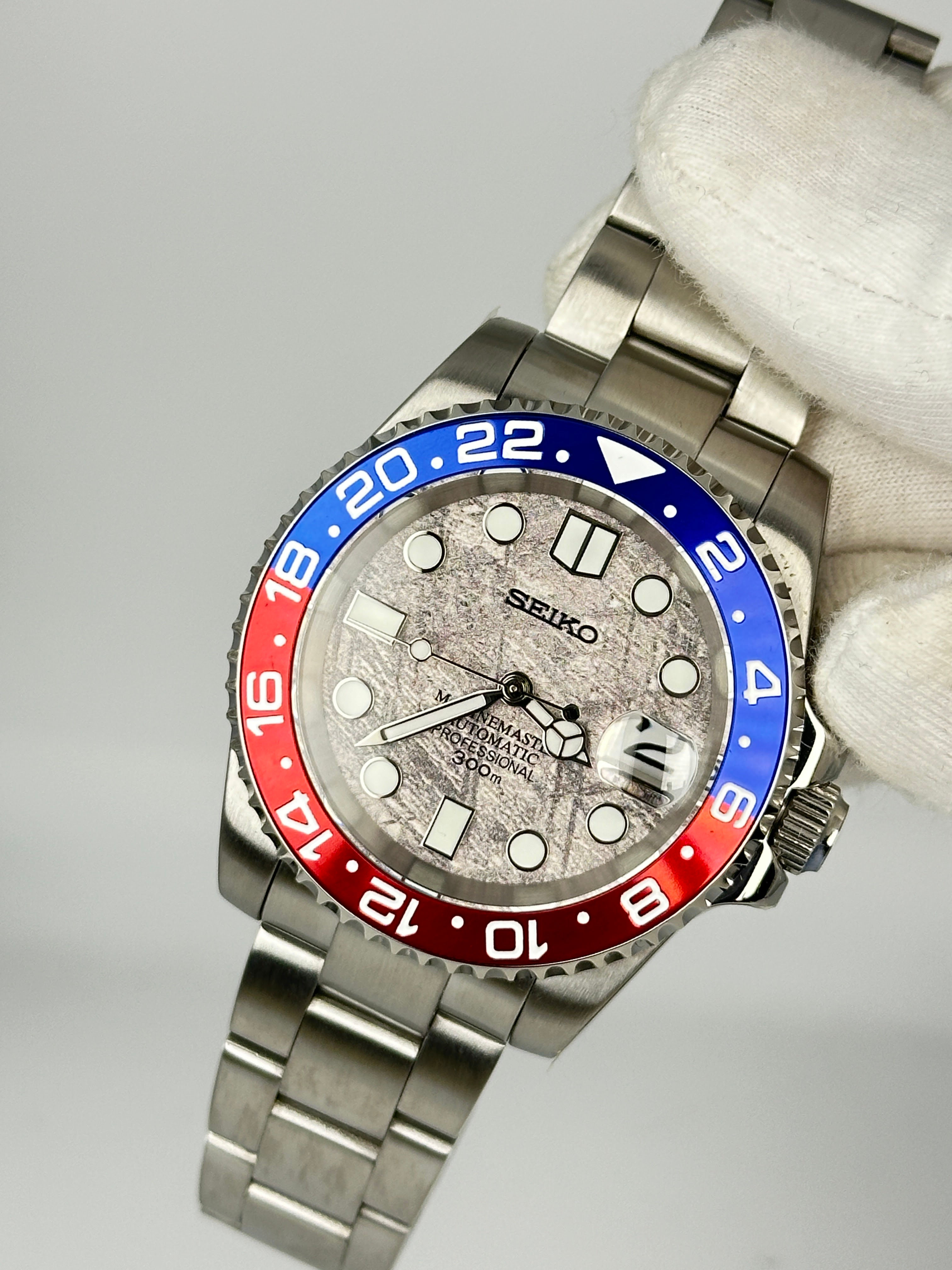 CUSTOM SEIKO MOD PEPSI WATCH - METEORITE PEPSI