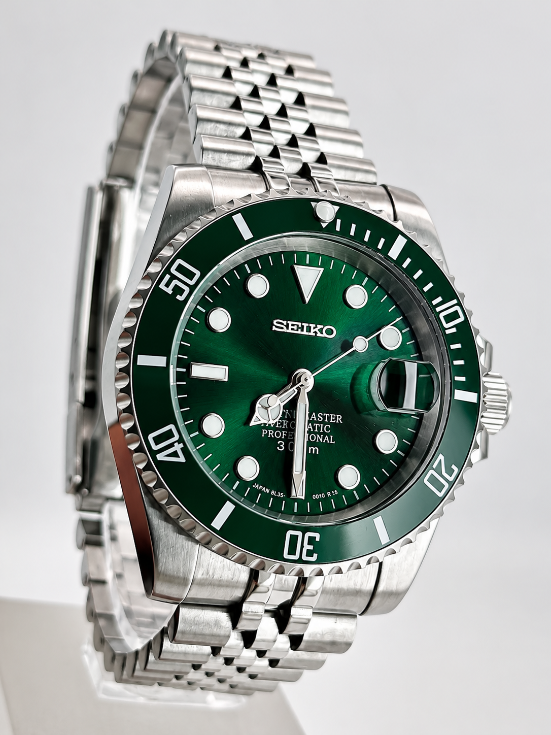 SEIKO MOD - CUSTOM HULK GREEN WATCH - HULK HERITAGE