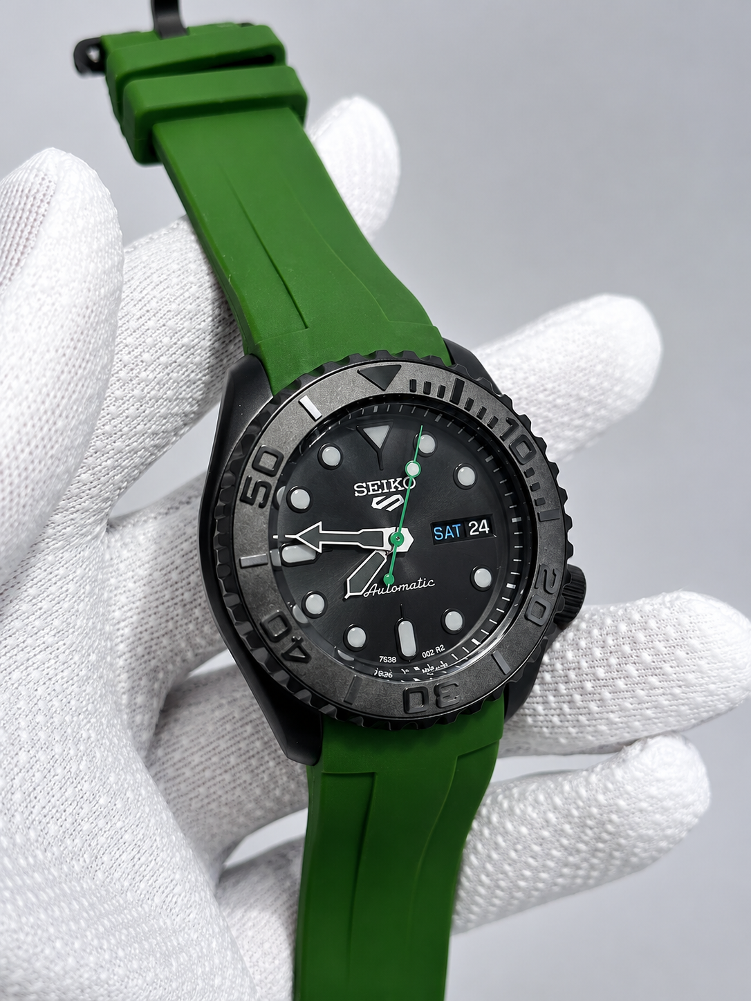 CUSTOM SEIKO MOD ARMY GREEN WATCH - ARMY GREEN