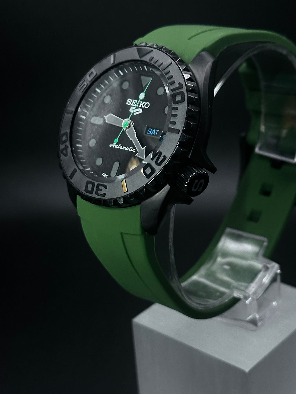 Thumbnail: CUSTOM SEIKO MOD ARMY GREEN WATCH - ARMY GREEN
