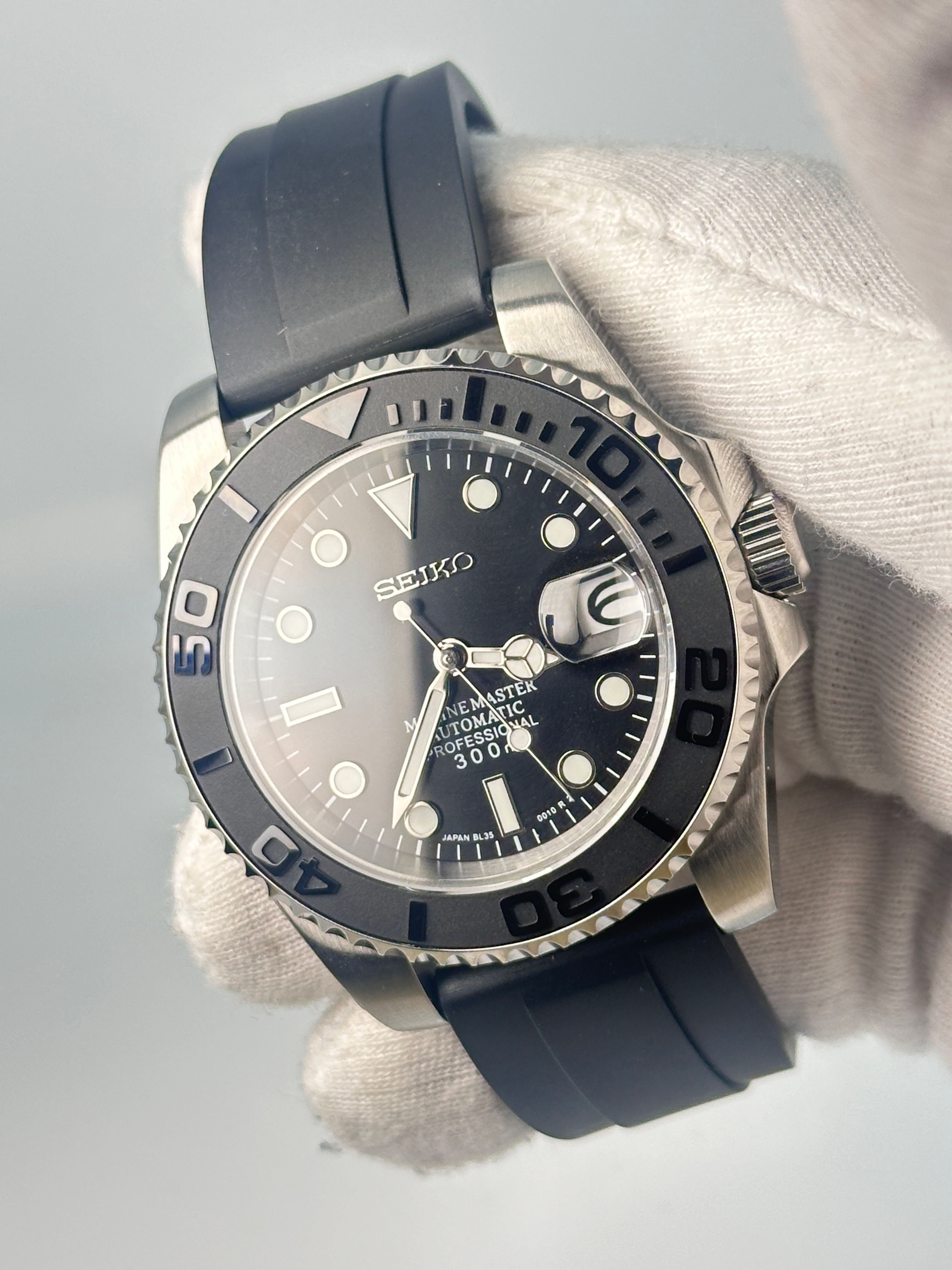 SEIKO CUSTOM MOD - YACHT STYLE WATCH - SPORT BLACK