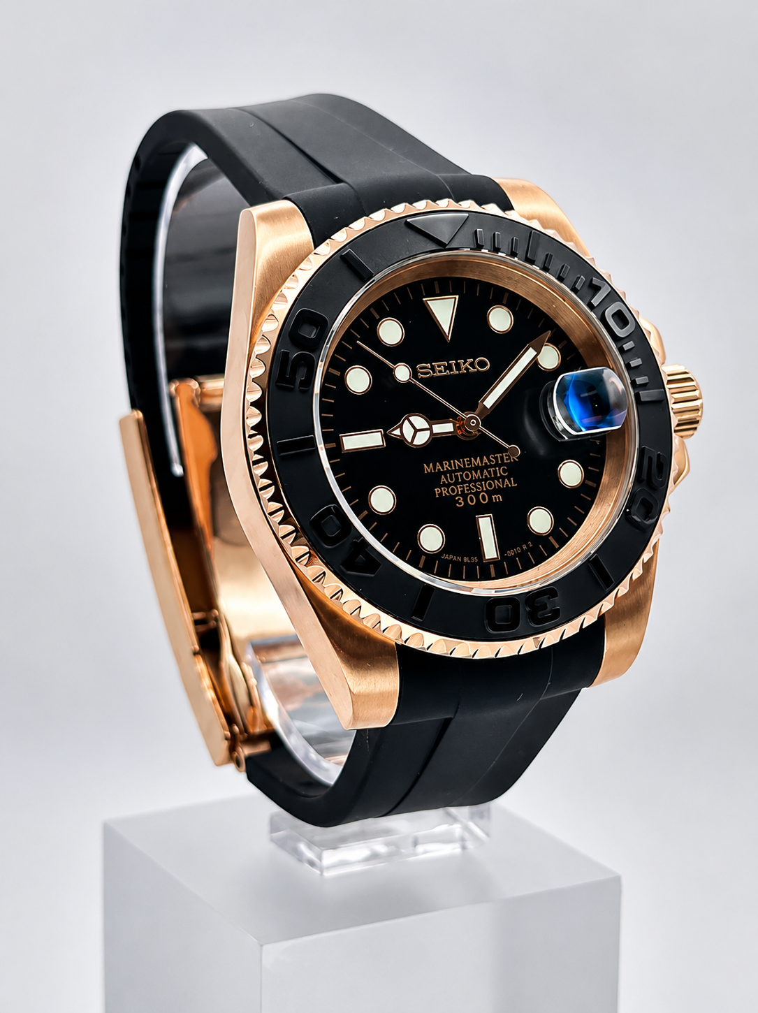 CUSTOM SEIKO MOD ROSE BLACK WATCH NH35 - ROSE GOLD