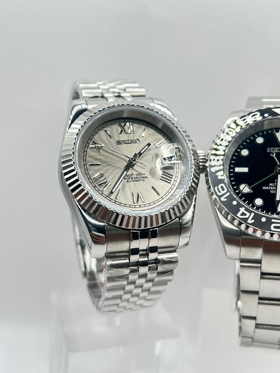 Thumbnail: THE BLACK TIE SET! CUSTOM SEIKO WATCHES NH35 - ROMAN GREY AND BRUCE WAYNE