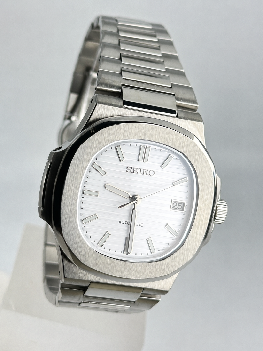 CUSTOM SEIKO MOD AQUA WHITE WATCH - ICE WHITE