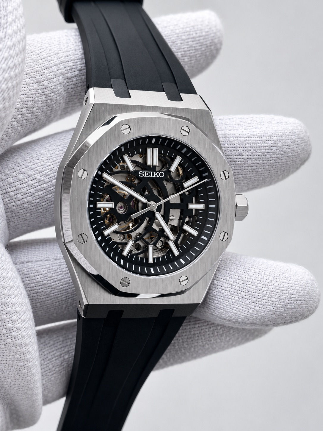 SEIKO CUSTOM MOD - OAK STYLE BLACK WATCH - SPORT SKELETON