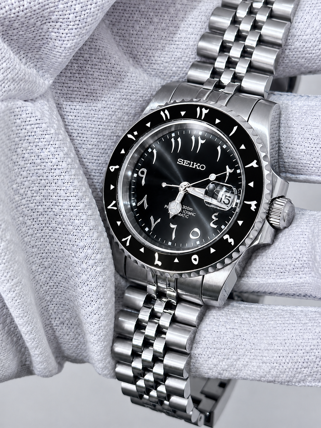 CUSTOM SEIKO MOD ARABIC BLACK WATCH NH35 - BLACK MOON