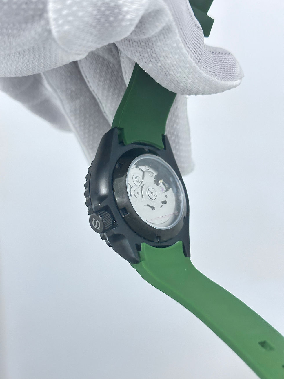 Thumbnail: CUSTOM SEIKO MOD ARMY GREEN WATCH - ARMY GREEN