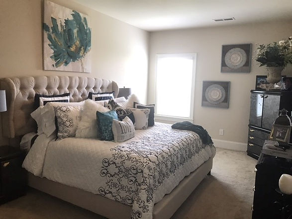 bedroom- 1.jpg