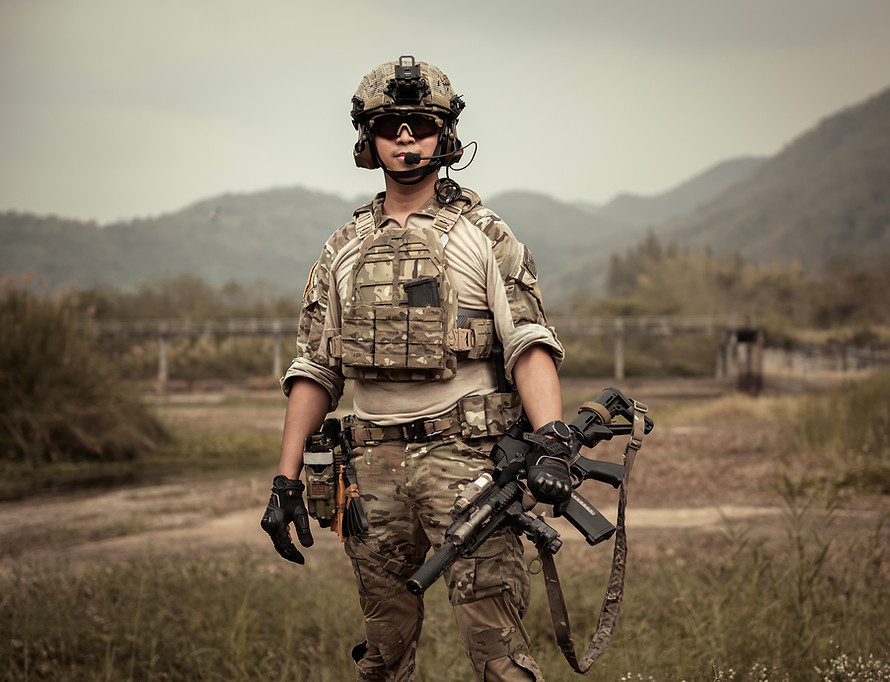 soldiers-aiming-with-their-rifles-ready-to-fire-d-2024-12-22-23-18-27-utc.jpg