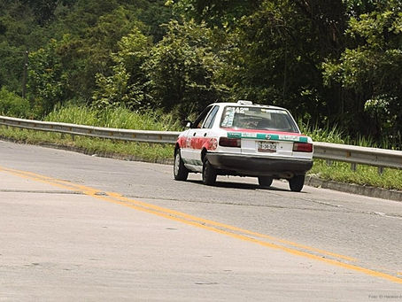 Tihuatlan: "¡TAXISTAS ABUSIVOS!"