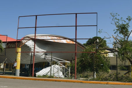 Tihuatlan: "ESTRUCTURAS METÁLICAS ANTE EL COLAPSO EN TIHUATLÁN"