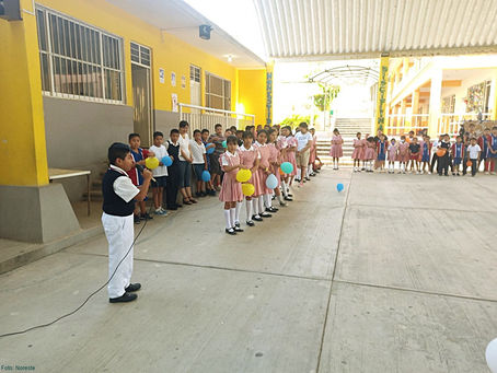 Tihuatlan: "ALUMNO DE LA PRIMARIA LEONA VICARIO PONE EN ALTO A TIHUATLÁN"