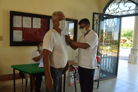 Tihuatlan: "VACUNAN CONTRA LA INFLUENZA EN TIHUATLÁN"