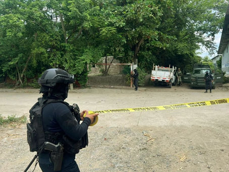 Tihuatlán: "ASEGURAN TRES PIPAS DE GAS EN PLAN DE AYALA"