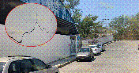 Tihuatlan: "EN MAL ESTADO BARDA DE SECUNDARIA CUAUHTÉMOC"