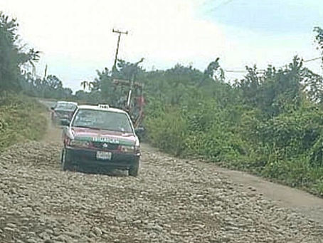 Tihuatlán: "AGILIZAN REHABILITACIÓN DE CAMINO DE LA COMUNIDAD EL PALMAR"