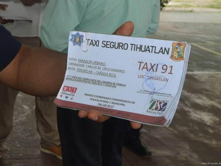 Tihuatlán: "INDISPENSABLE TAXI SEGURO"
