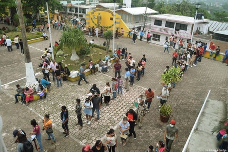 Tihuatlan: "VACUNAN A 10 MIL JÓVENES"
