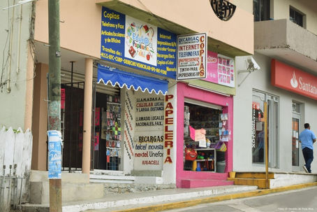 Tihuatlan: "PAPELERÍAS CON ANHELO DE VENTAS"