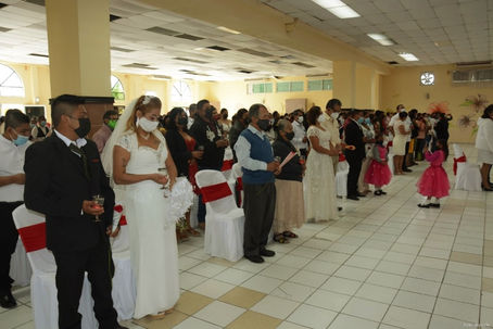 Tihuatlan: "PAREJAS SE CASAN CON PROTOCOLOS DE SALUD EN TIHUATLÁN"