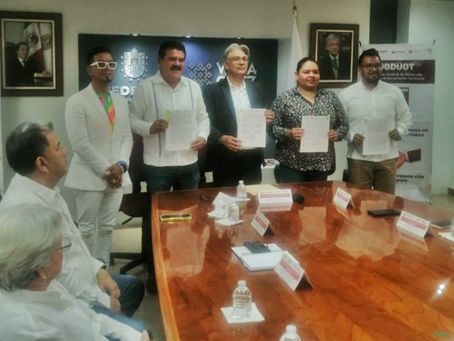 "ALCALDE DE TIHUATLÁN Y SEDESOL FIRMAN ACUERDO PARA EL PROGRAMA MUNICIPAL DE DESARROLLO URBANO"