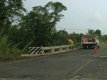 Tihuatlan: "REALIZAN LIMPIEZA Y PINTURA PARA UNA BUENA IMAGEN EN TIHUATLÁN"
