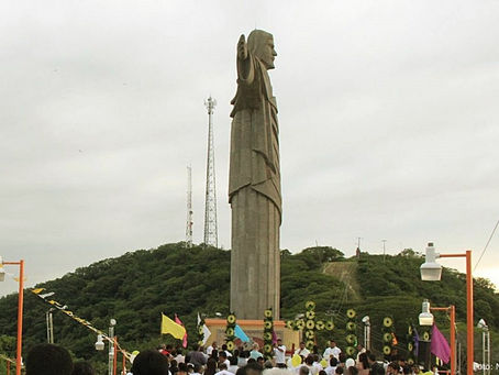 Tihuatlan: "CELEBRAN 13 AÑOS DE FE DEL CRISTO REDENTOR DE TIHUATLÁN"